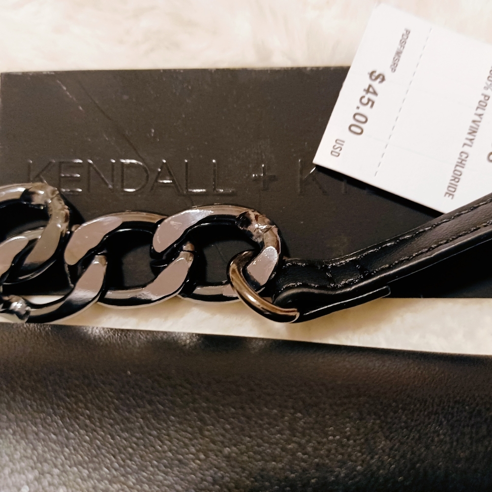 KENDALL + KYLIE NWT! Black Chain Purse - Picture 3 of 8